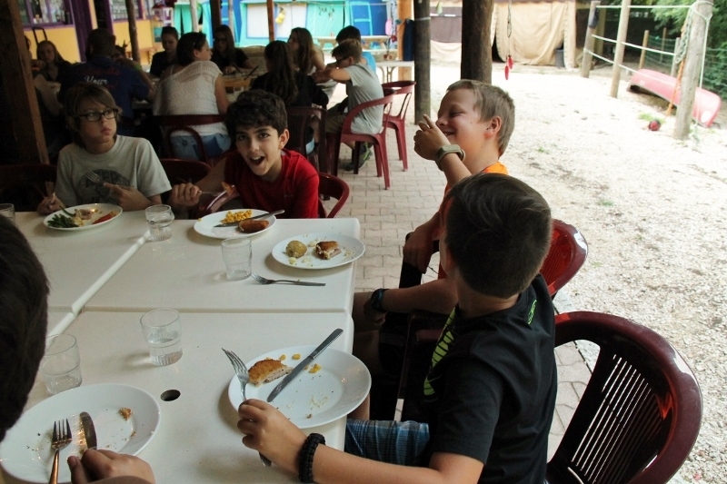Village Camps International Summer Camp Ard&egrave;che, France 2019-07-26 https://www.villagecamps.com/journals_admin/images/921-22-07-13-2014(800x533) (30).jpg